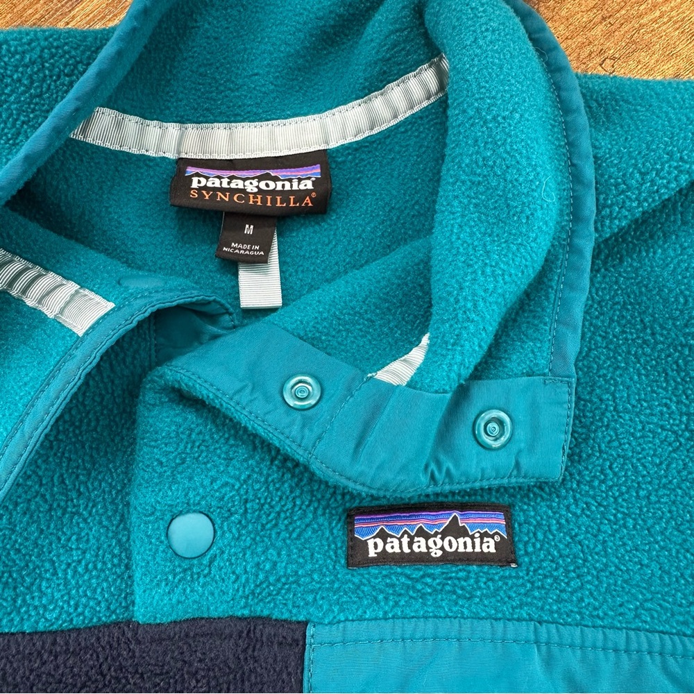 Patagonia Women’s Lightweight Synchilla Snap Pullover Fleece, Elwha Blue, Medium - Picture 7 of 14